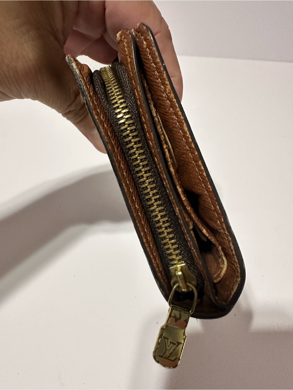 Louis Vuitton ❤️🌟 SB1022 Monogram Compact Wallet ⭐️ - Picture 2 of 7